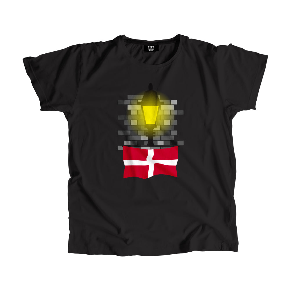 Sovereign Military Order of Malta Street Lamp Bricks Men Unisex T-Shirt